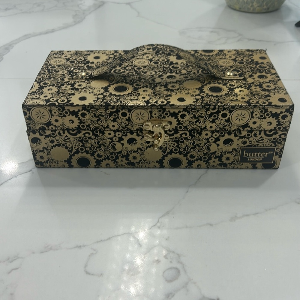 Vintage Jewelry Box